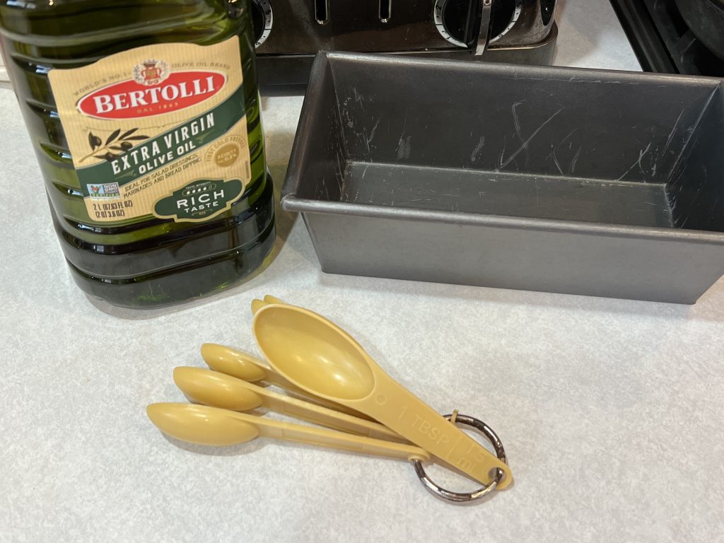 olive oil and baking pan