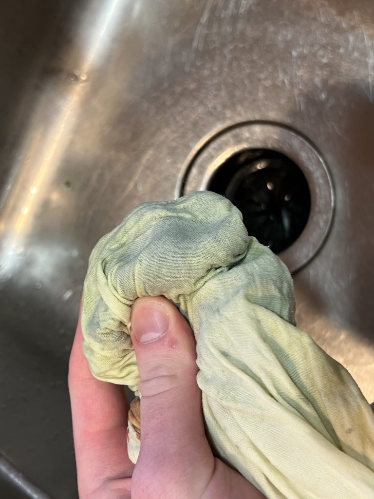 squeezing moisture out of spinach for quiche recipe